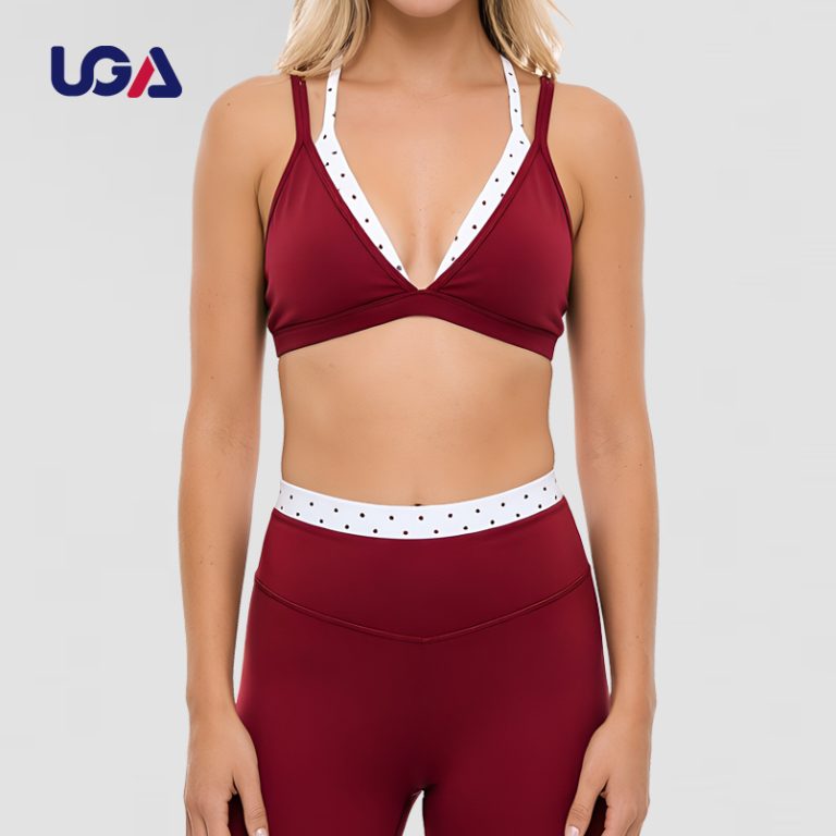 Dot Pattern Contrast Trim Double Layer Halter Sports Workout Scoop Bra 2 in 1 Yoga Set